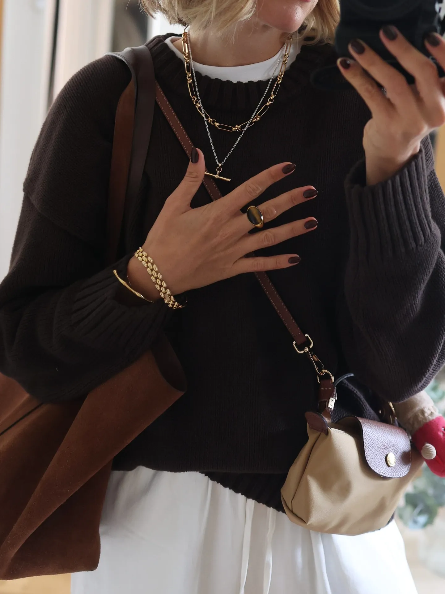 chocolate statement nails chocolate brown manicure