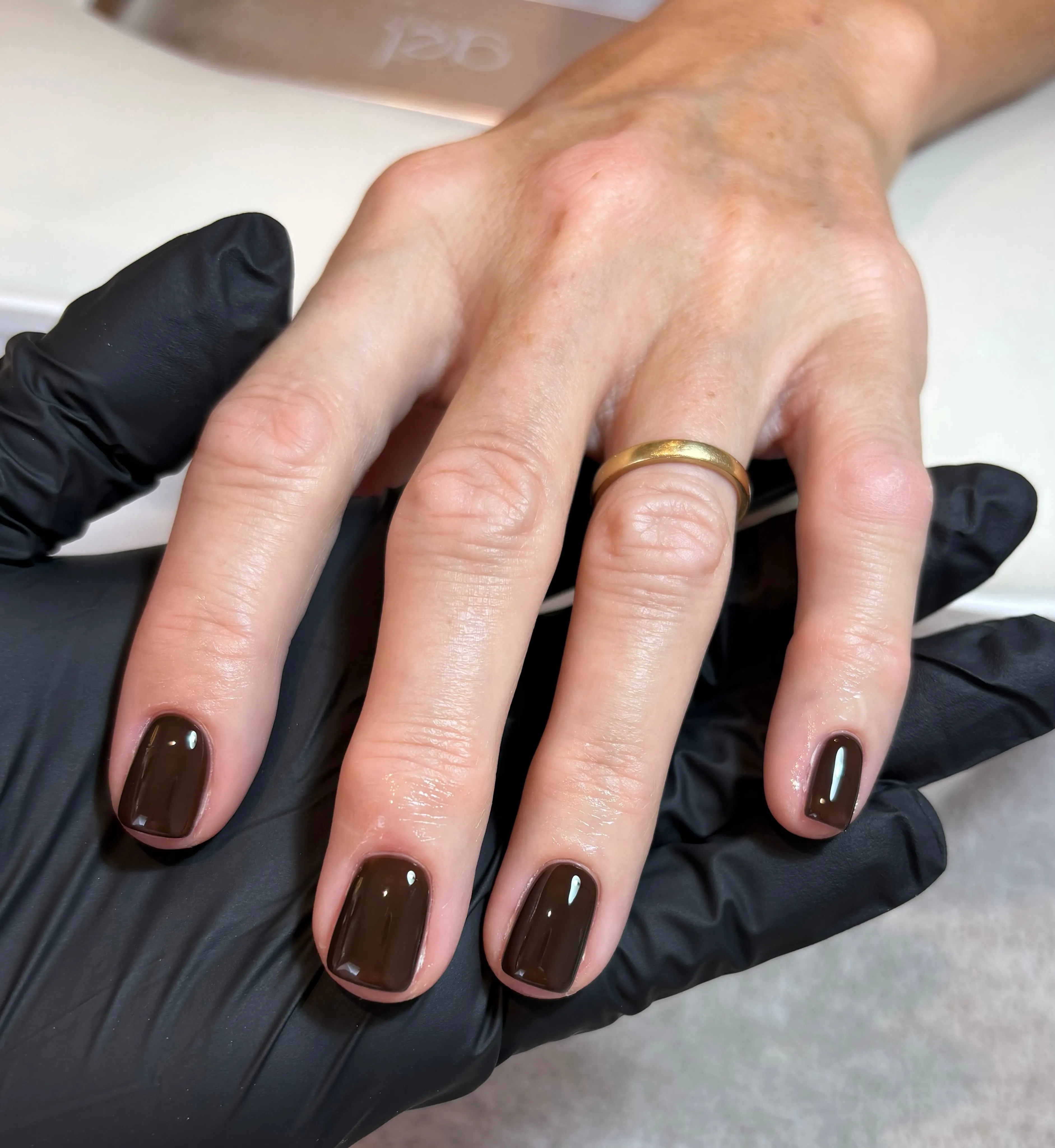 classic brown ovals chocolate brown manicure