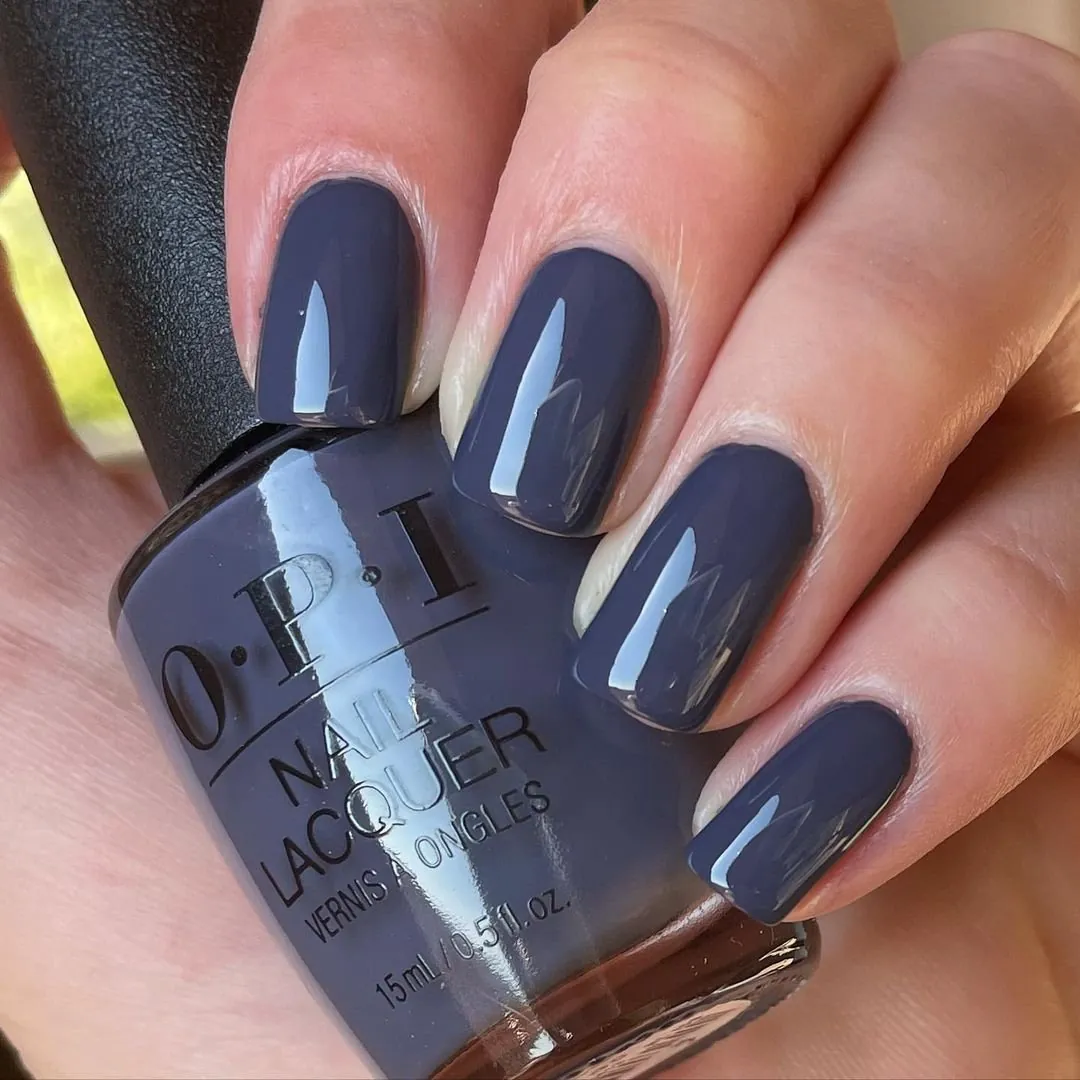 dark-blue-star-nail-ideas.webp